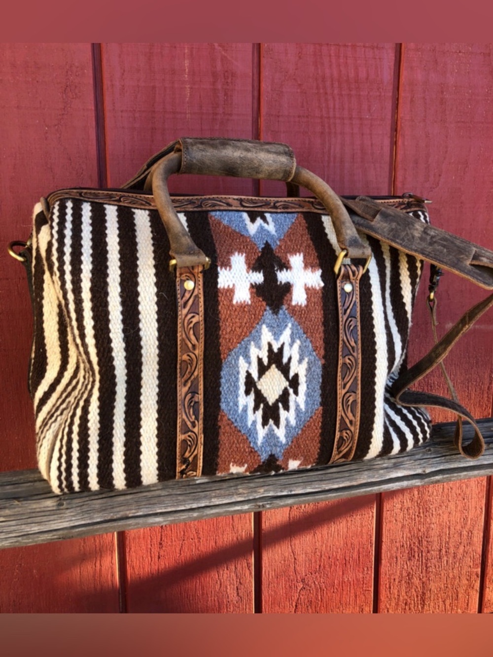ARIAT-“Kelli ” Women’s Rug Woven Duffle Bag ( Brown )